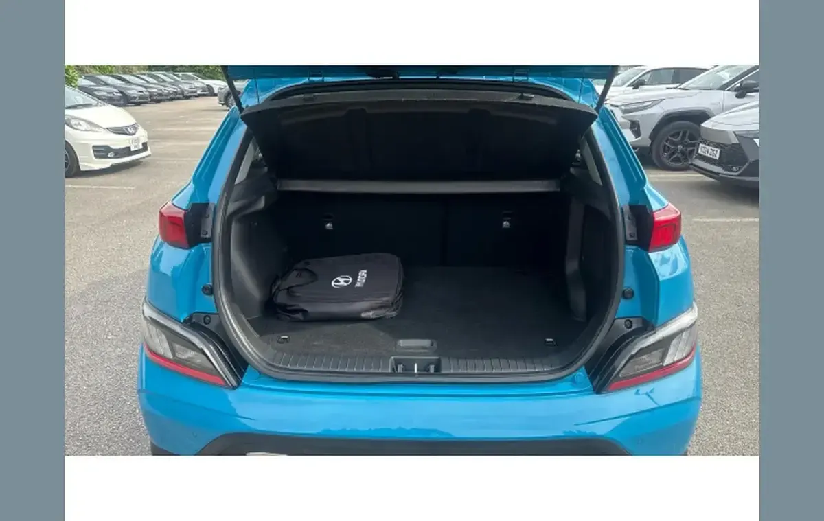 Used Hyundai Kona Premium 100 kW (136 HP) 2023 Blue SUV