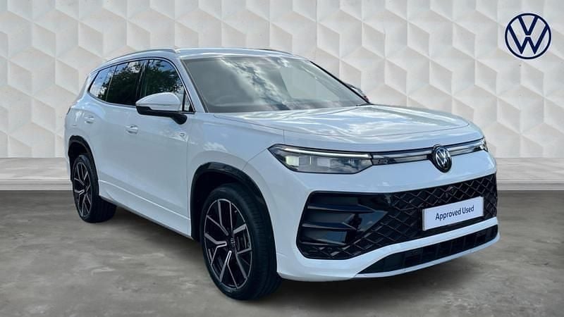 White New 2025 VW Touran R-line MPV | £45,109 (Good price) - Image 1/4