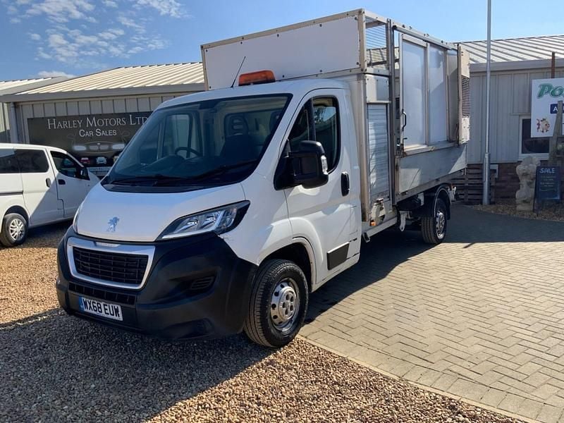 White Used 2018 Peugeot Boxer Van | £8,600 (Super price) - Image 1/4