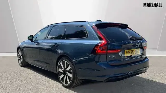 Used Volvo V90 Plus 350 HP (257 kW) 2025 Blue Estate