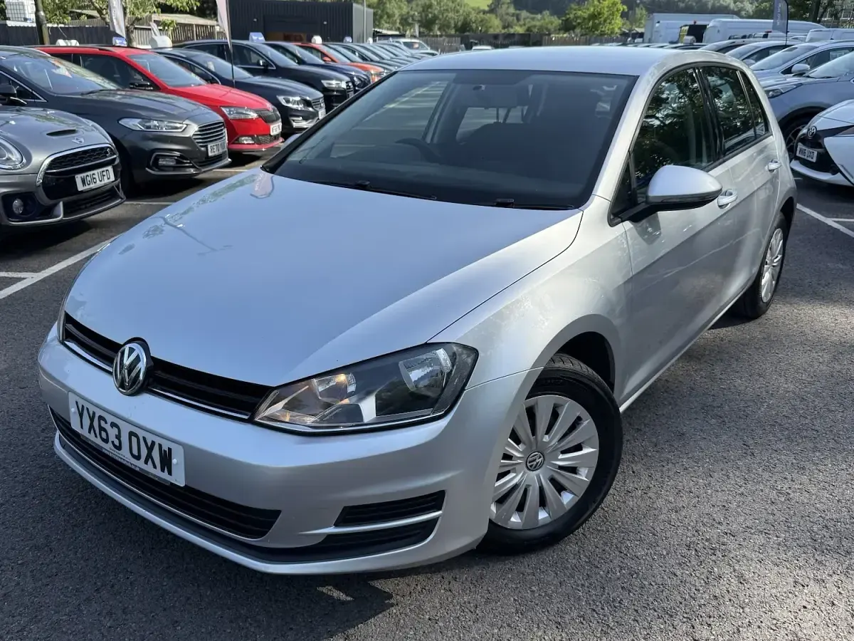 Used VW Golf VII S 83 HP (61 kW) 2013 Silver Hatchback