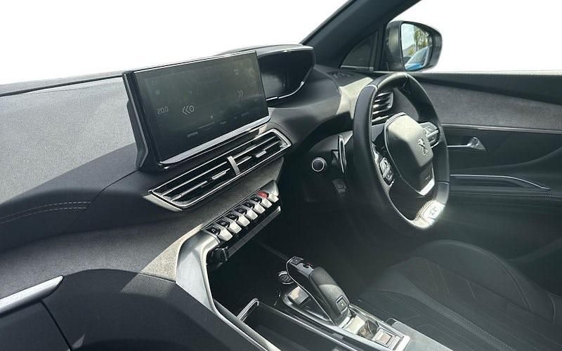 Used Peugeot 5008 Premium 131 HP (96 kW) 2022 Blue SUV