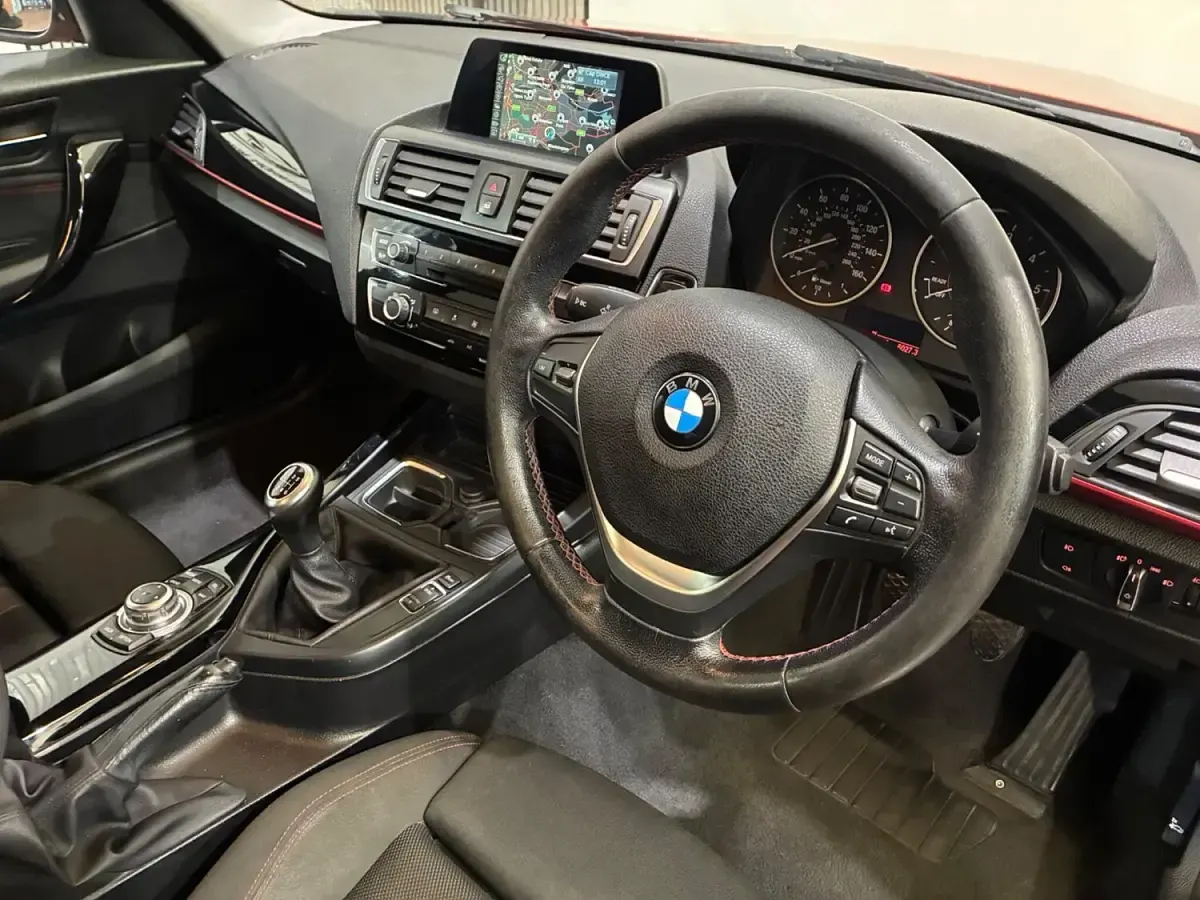 Used BMW 116 Sport Line 116 HP (85 kW) 2015 Orange Hatchback