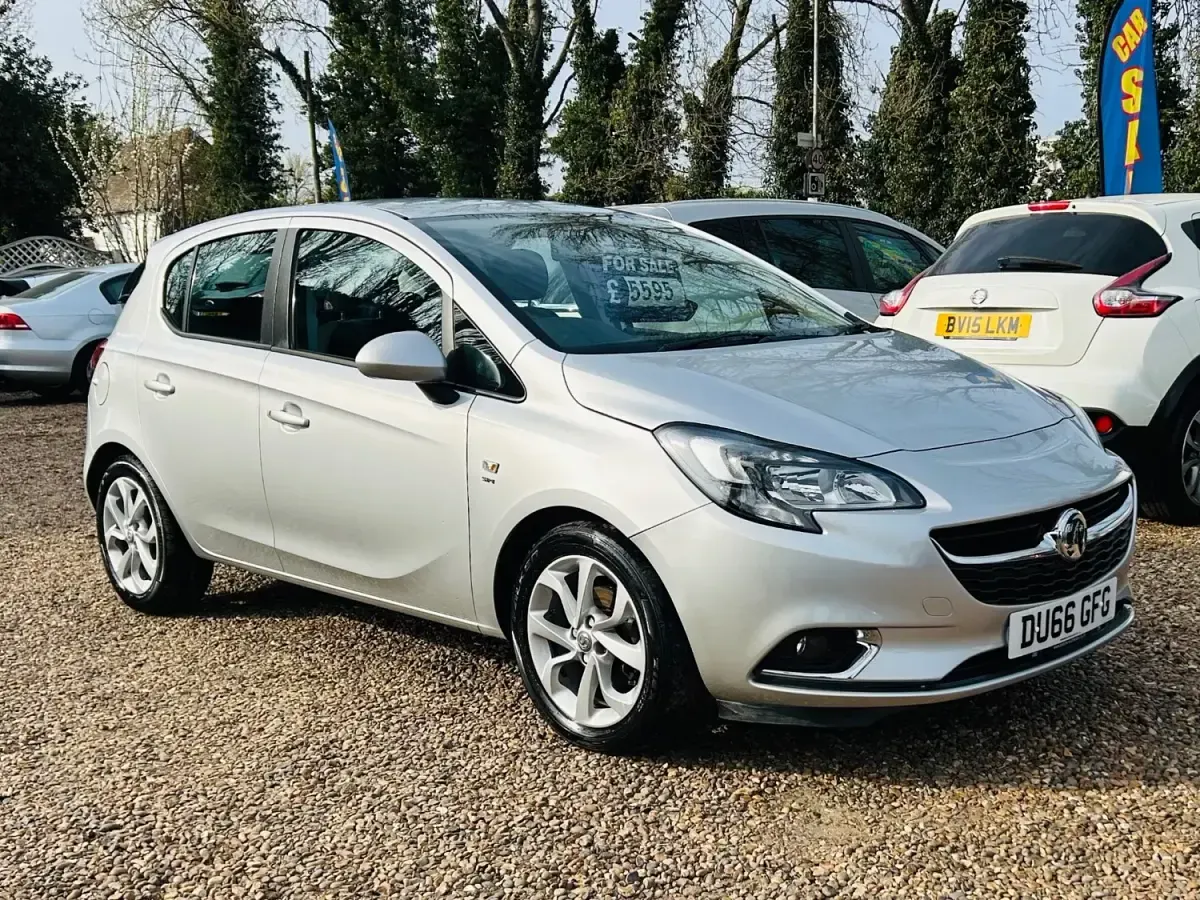 Second-hand Vauxhall Corsa SRi 2017 Argintiu Hatchback