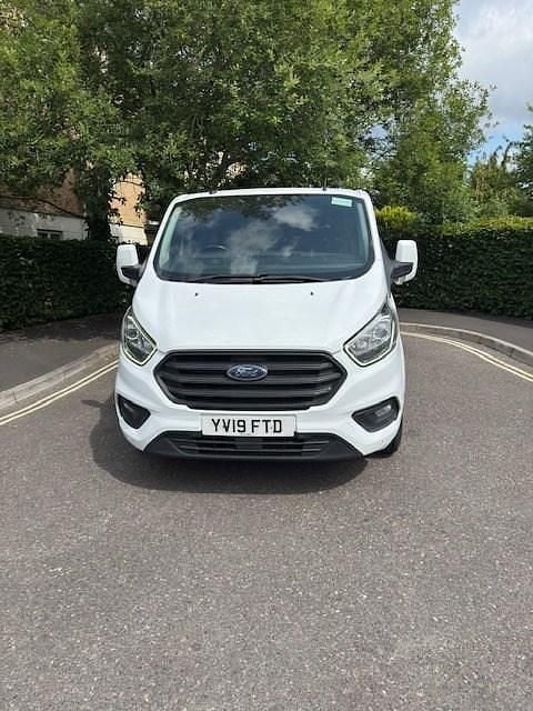 White Used 2019 Ford Transit Custom Trend Van | £7,995 (Super price) - Image 1/4