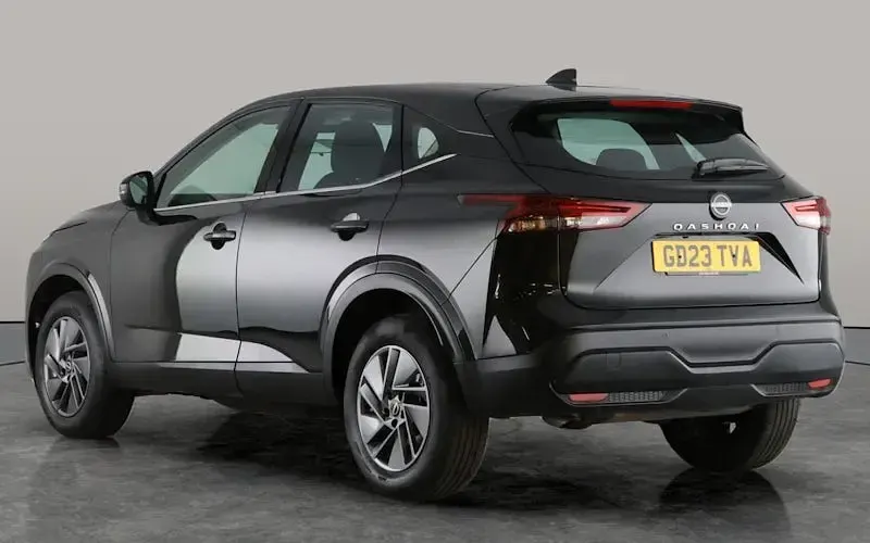 Used Nissan Qashqai Acenta Premium 140 HP (102 kW) 2023 Black SUV