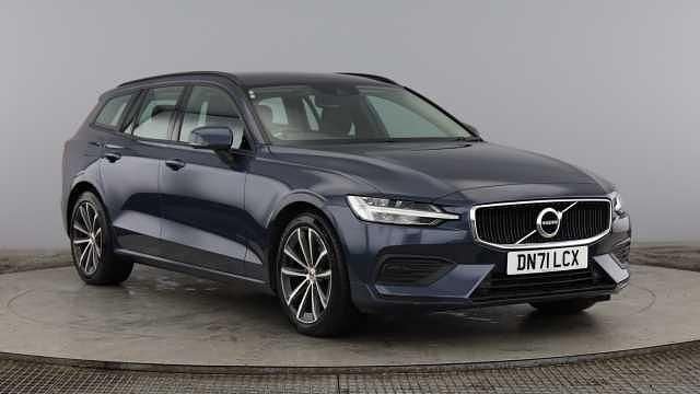 Used Volvo V60 Momentum 163 HP (119 kW) 2022 Estate