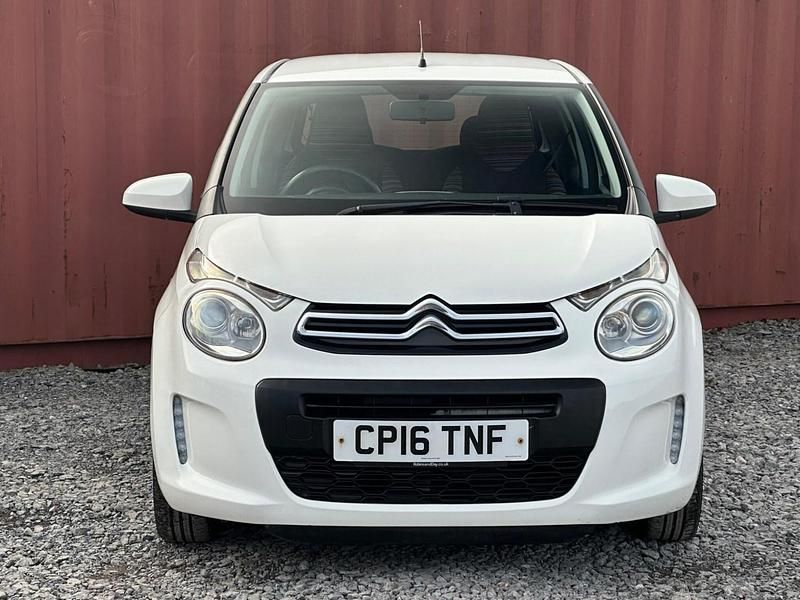 Used Citroën C1 Feel 68 HP (50 kW) 2016 White Hatchback