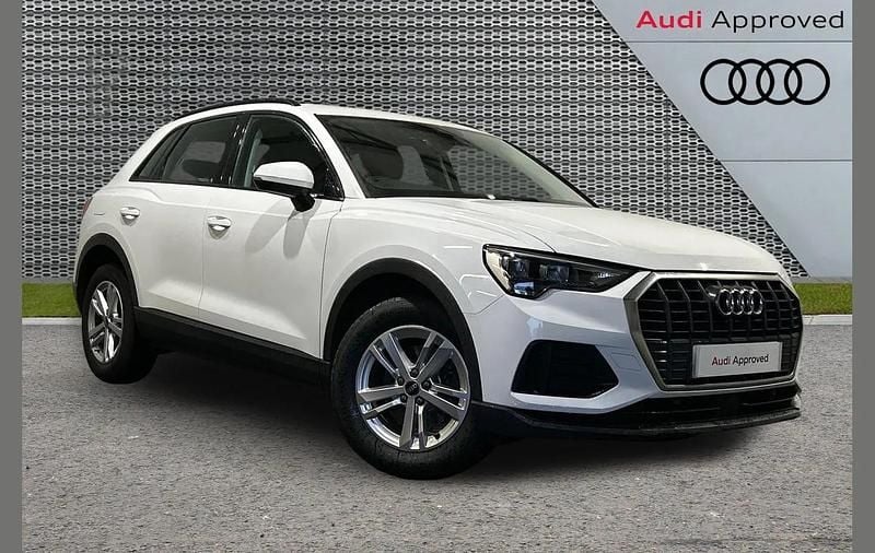 Used Audi Q3 Design 150 HP (110 kW) 2022 White SUV