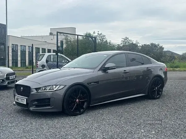 Used Jaguar XE Ingenium 200 HP (147 kW) 2018 Grey Sedan