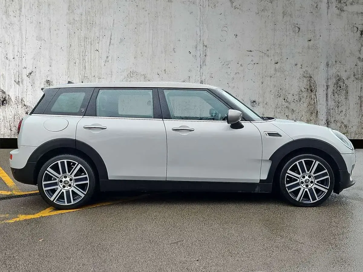 Used Mini Cooper Clubman Exclusive 134 HP (98 kW) 2022 Silver Estate