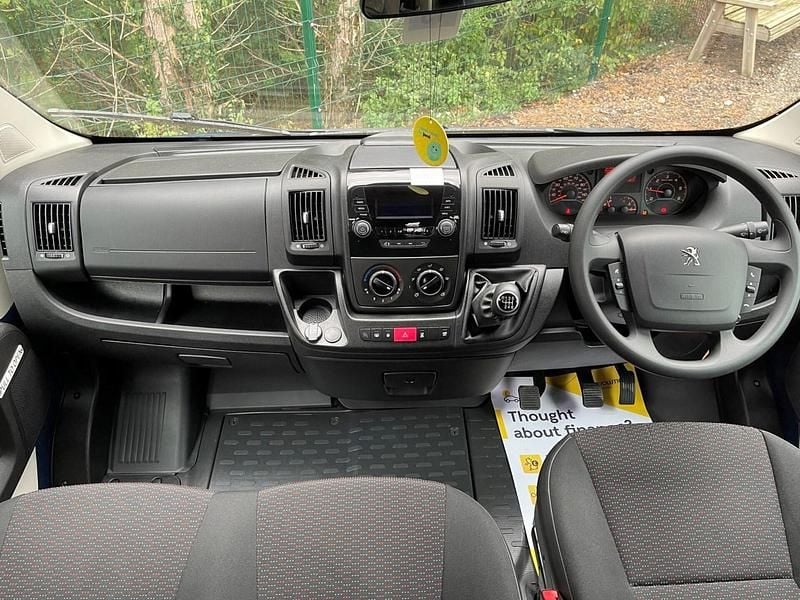 Used Peugeot Boxer 130 HP (95 kW) 2020 Blue Van