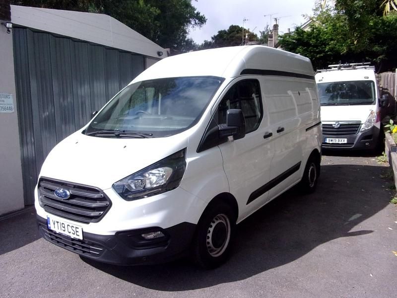 White Used 2019 Ford Transit Custom Van | £9,995 (Super price) - Image 1/4