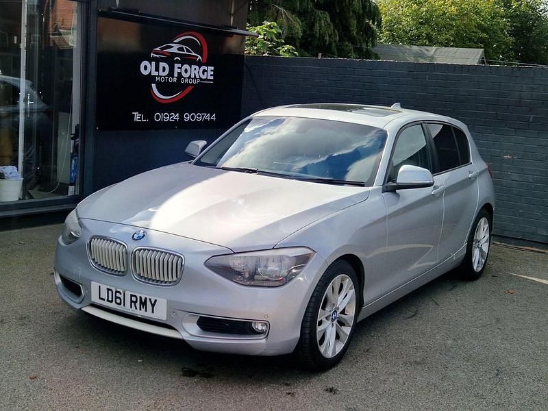 Silver Used 2011 BMW 118 Hatchback | £4,495 (Fair price) - Image 1/3