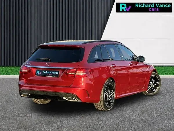 Used Mercedes C250 AMG Line Premium Plus 204 HP (150 kW) 2018 Red Estate