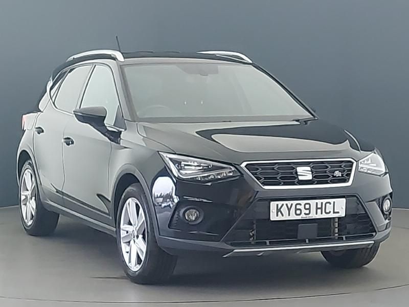 Black Used 2019 Seat Arona FR SUV | £10,998 (Fair price) - Image 1/4