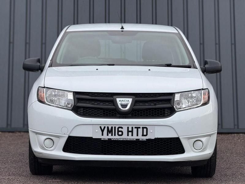 Used Dacia Sandero Ambiance 2016 White Hatchback