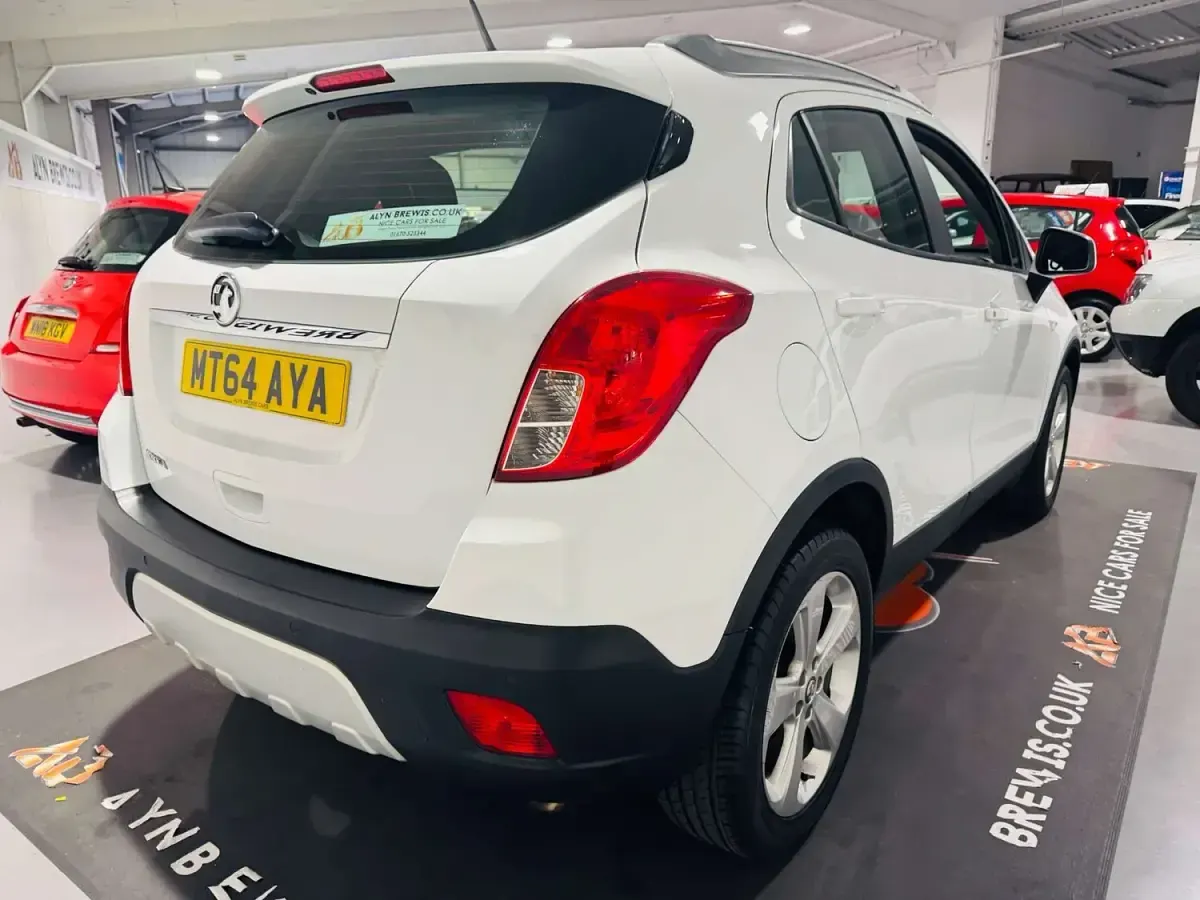 Used Vauxhall Mokka S 115 HP (84 kW) 2014 White SUV