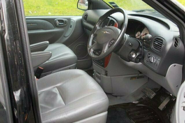 Used Chrysler Grand Voyager 148 HP (108 kW) 2006 MPV