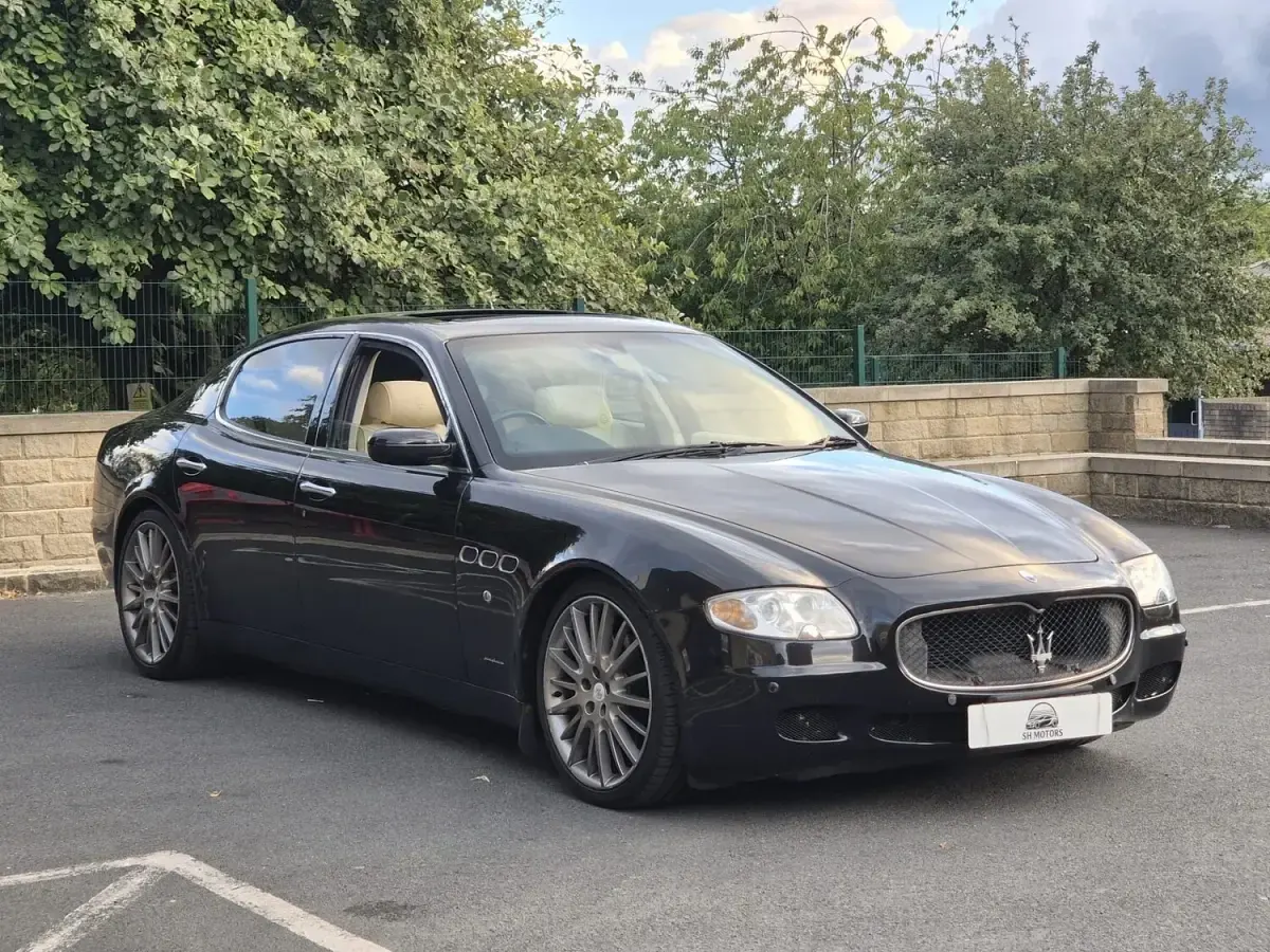 Used Maserati Quattroporte 2007 Black Sedan