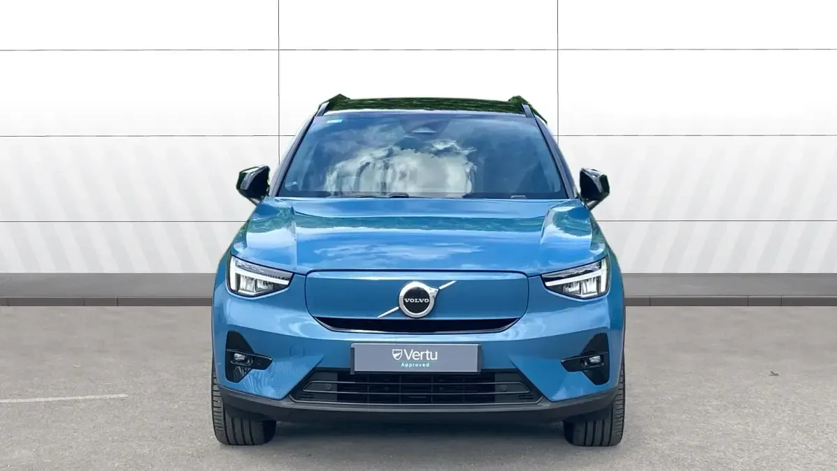 Used Volvo XC40 Plus 169 kW (231 HP) 2023 Blue SUV