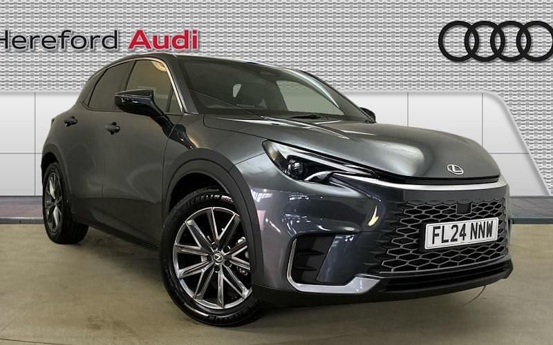 Used 2026 Lexus LBX SUV | £30,474 (Fair price) - Image 1/4
