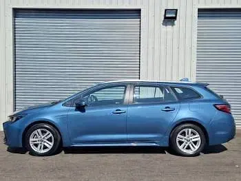 Used Toyota Corolla 122 HP (89 kW) 2021 Blue Estate