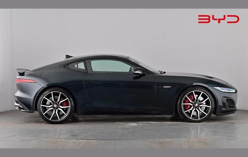 Used Jaguar F-Type R 575 HP (422 kW) 2021 British racing green Coupe
