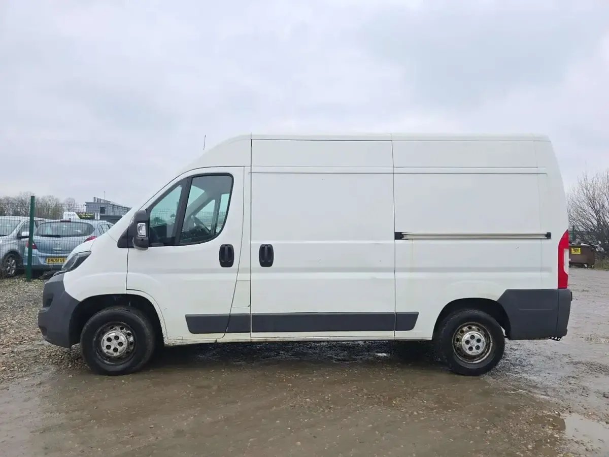 Used Peugeot Boxer 130 HP (95 kW) 2016 White Van