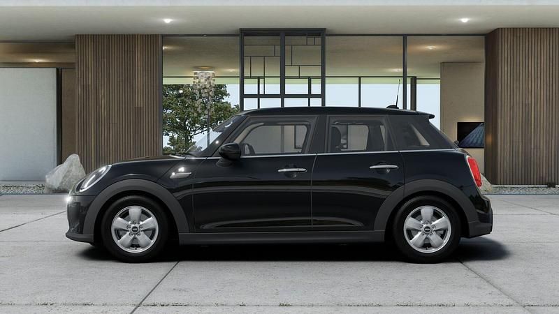 Used Mini Cooper Classic 134 HP (98 kW) 2023 Black Hatchback