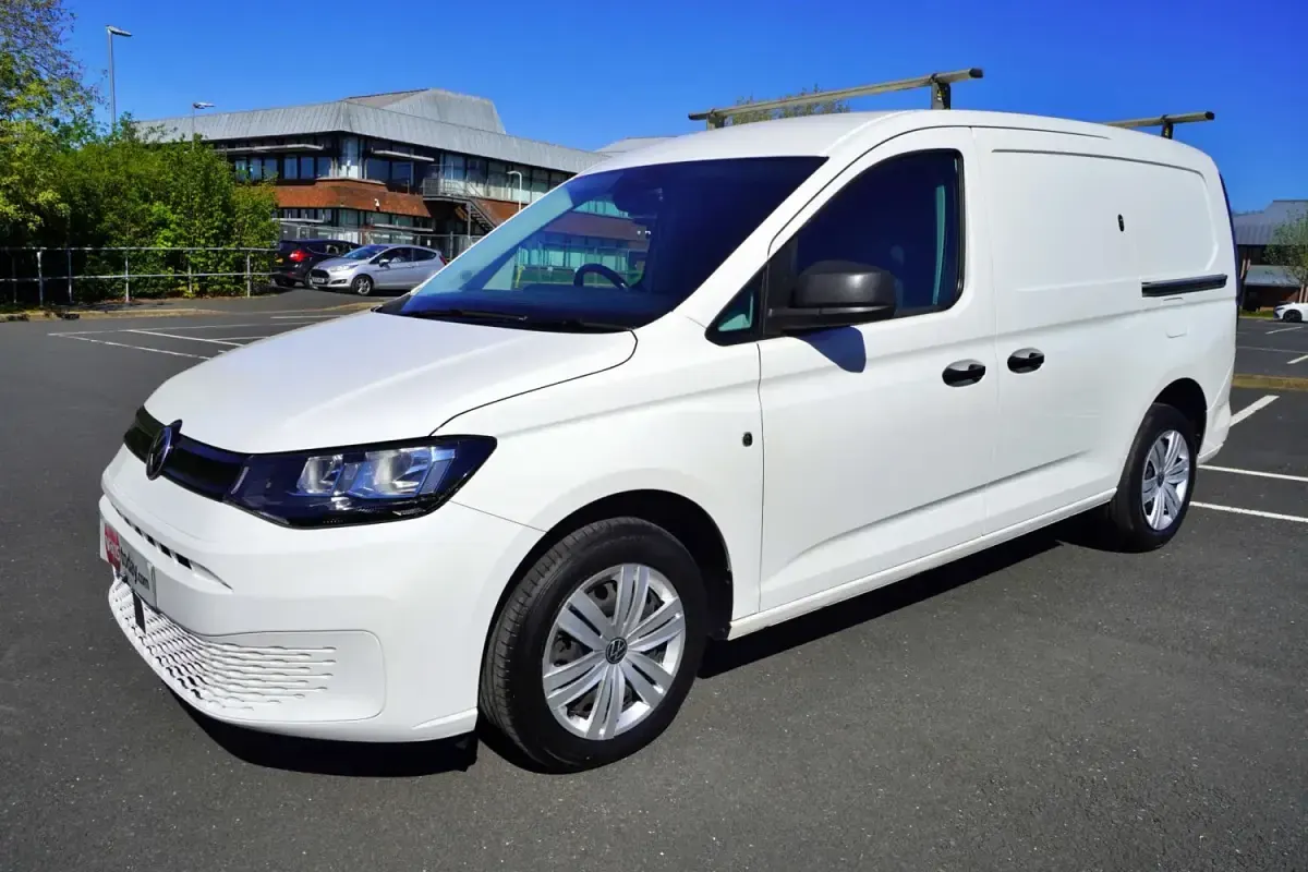 Begagnad VW Caddy 2022 Vit Minibuss