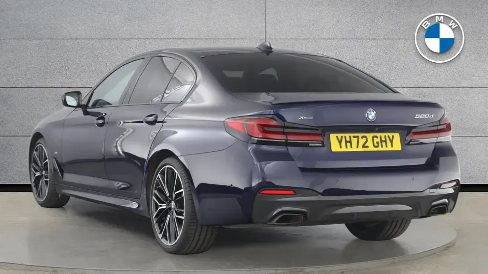 Used BMW 520 M Sport 187 HP (137 kW) 2022 Blue Sedan