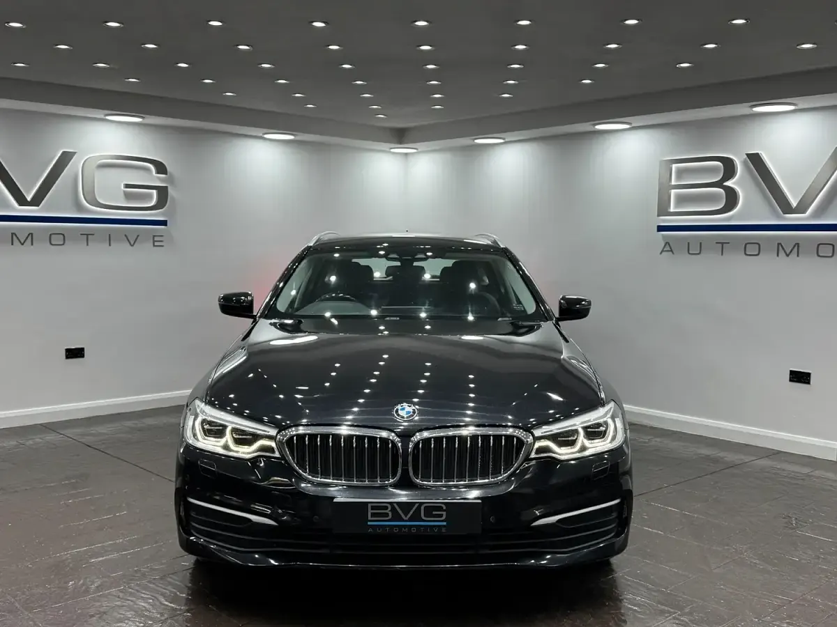 Used BMW 520 Comfort Edition 190 HP (139 kW) 2017 Black Estate