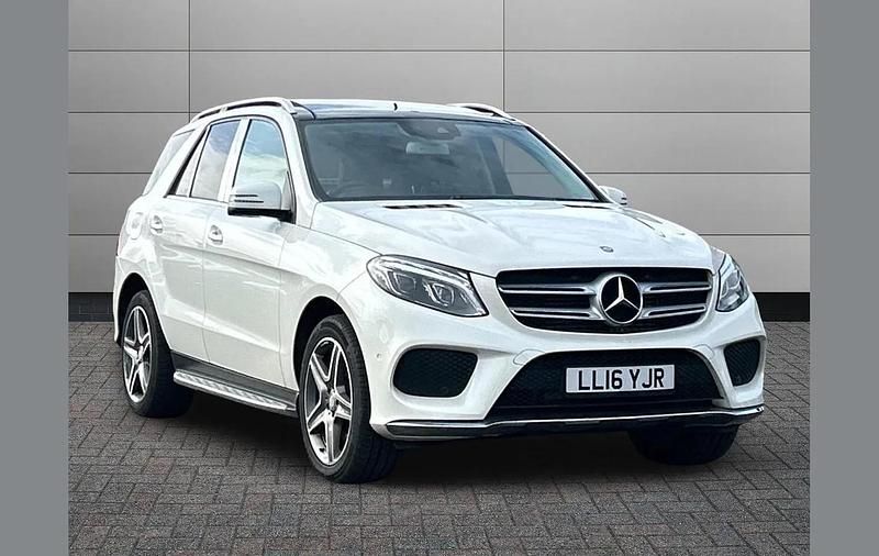 Used Mercedes GLE250 AMG Line Premium 200 HP (147 kW) 2016 White SUV