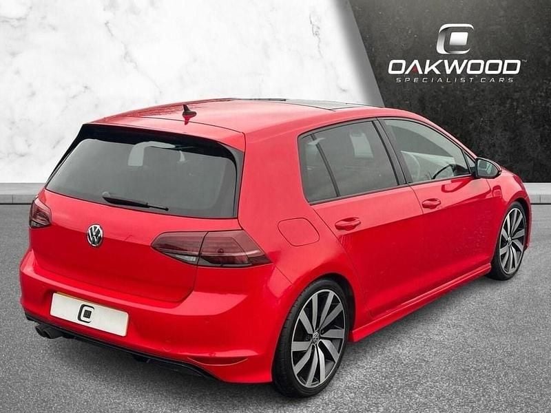 Used VW Golf VII R-line Edition 2016 Red Hatchback