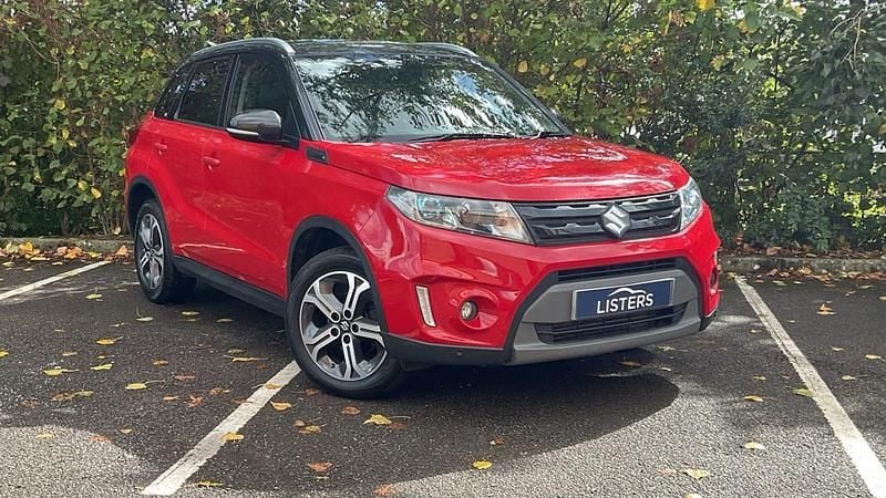 Red/black Used 2018 Suzuki Vitara SZ5 SUV | £10,650 (Fair price) - Image 1/4