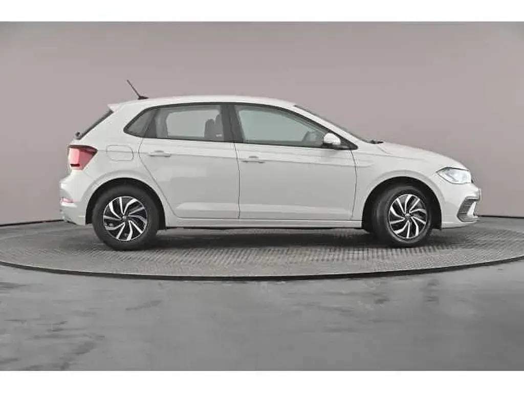 Used VW Polo Life 95 HP (69 kW) 2024 Grey Hatchback