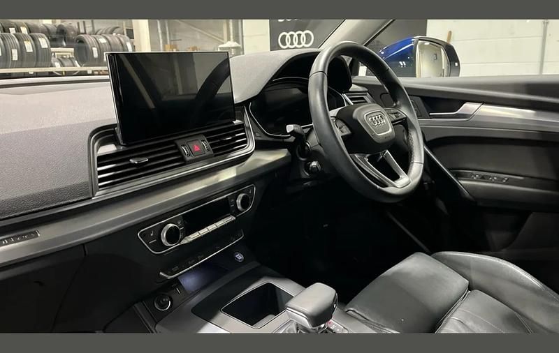 Used Audi Q5 Sport 265 HP (194 kW) 2022 Blue SUV