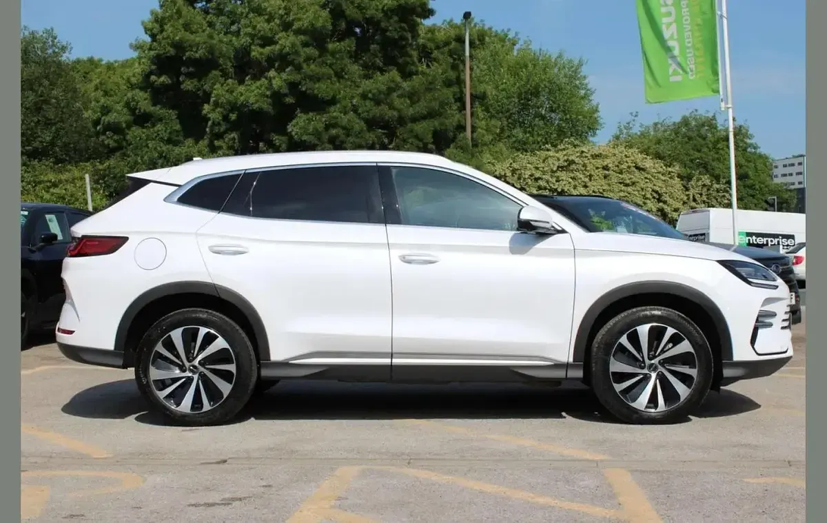 Used BYD Seal U Comfort 218 HP (160 kW) 2025 White SUV