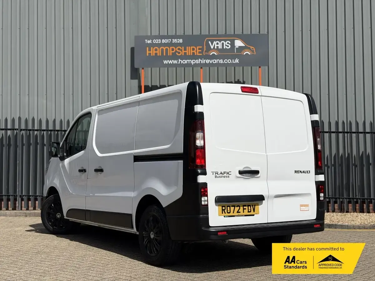 Used Renault Trafic Business 2022 White MPV