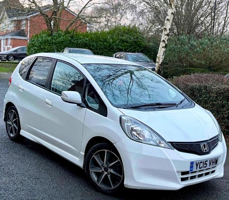White Used 2015 Honda Jazz SI Hatchback | £2,450 - Image 1/4