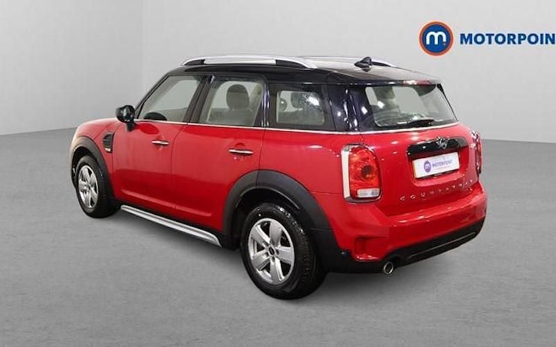 Used Mini Cooper Classic 136 HP (100 kW) 2020 Red Hatchback