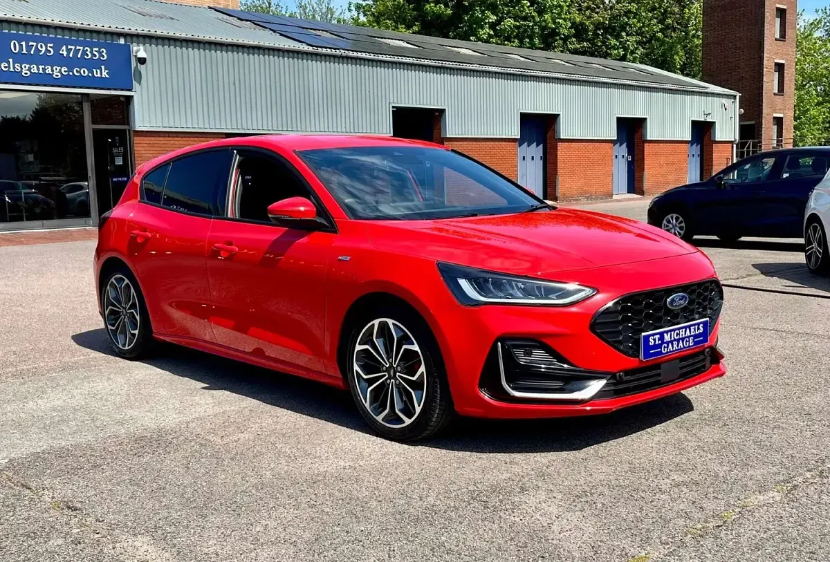 Used Ford Focus ST-Line 2023 Red Hatchback