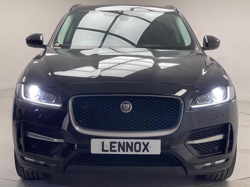 Used Jaguar F-Pace R-Sport 250 HP (183 kW) 2019 Black SUV