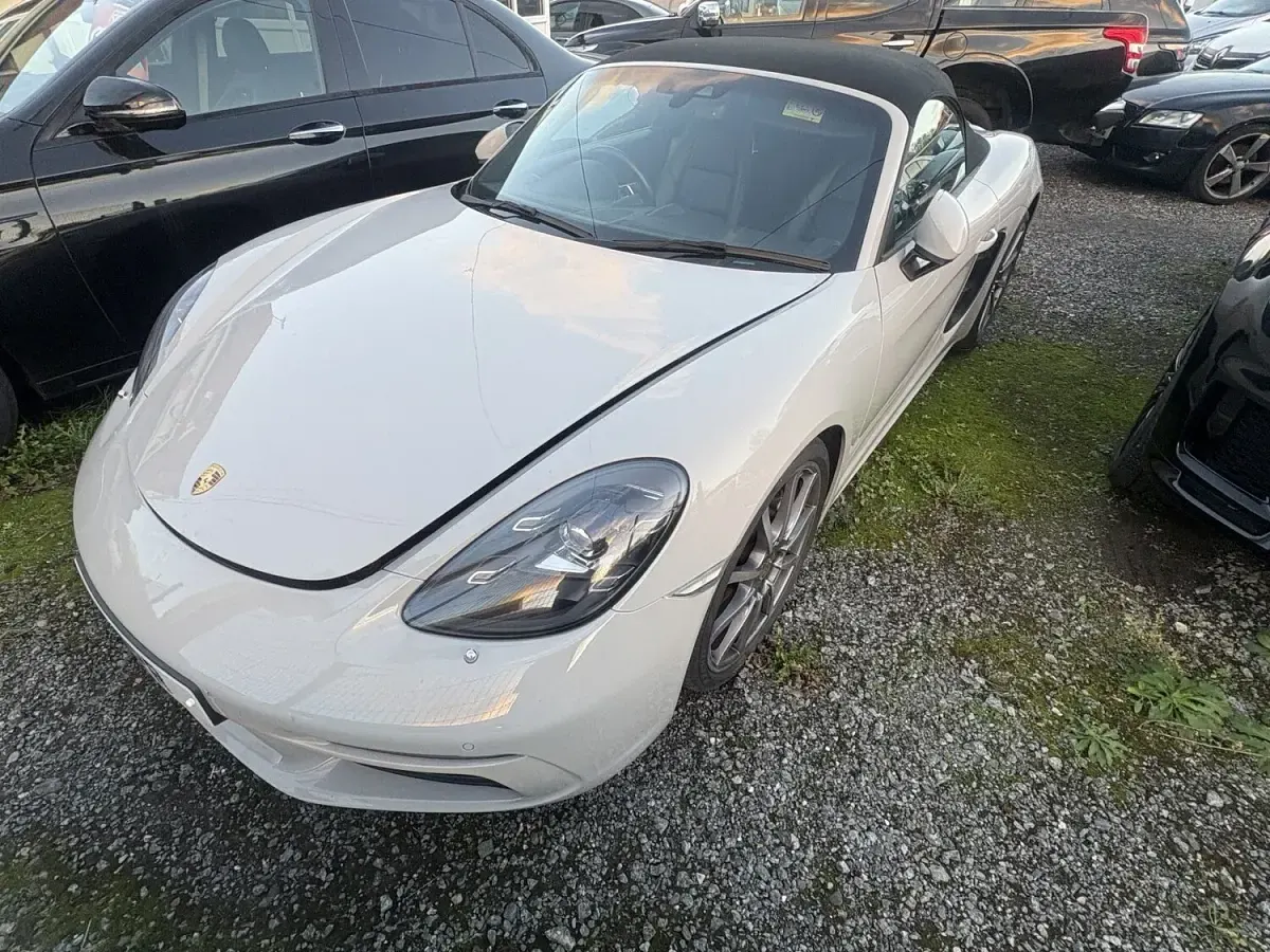 Used Porsche 718 Boxster 300 HP (220 kW) 2019 Grey Cabriolet