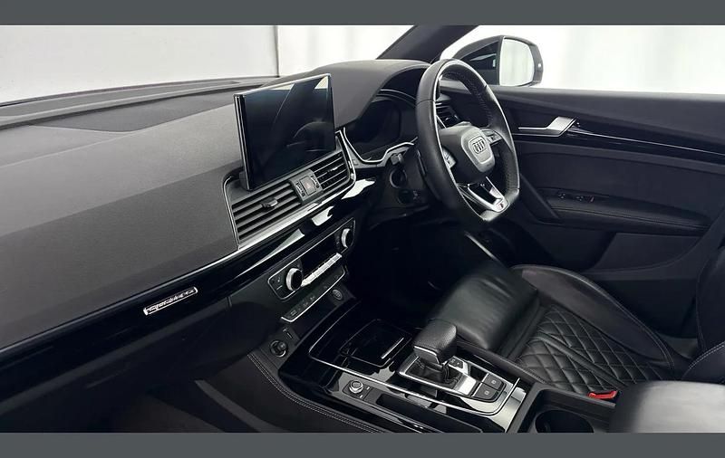 Used Audi Q5 Comfort 200 HP (147 kW) 2021 White SUV