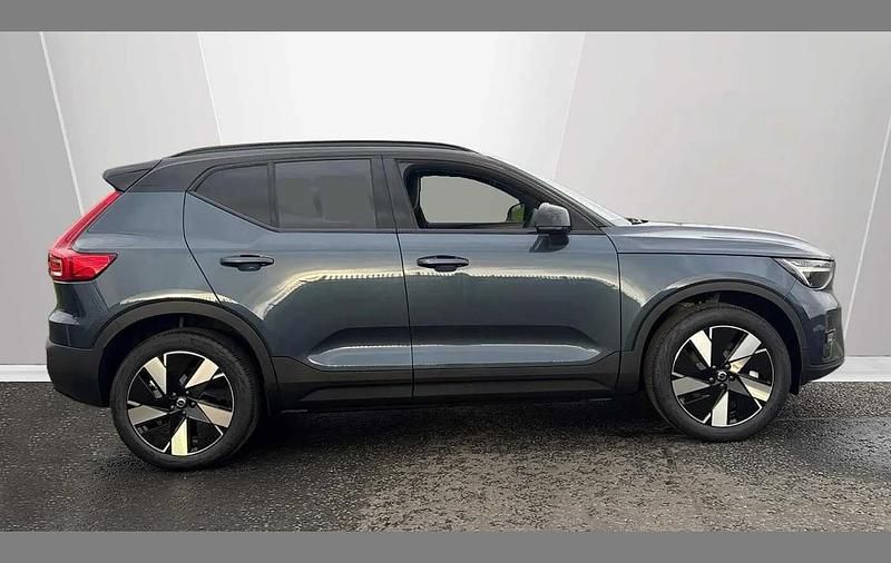 New Volvo EX40 Plus 185 kW (252 HP) 2025 Blue SUV