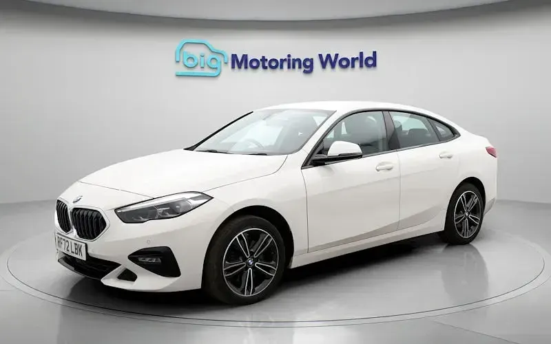 Usata BMW 218 Sport Line 136 CV (100 kW) 2023 Bianco Coupé
