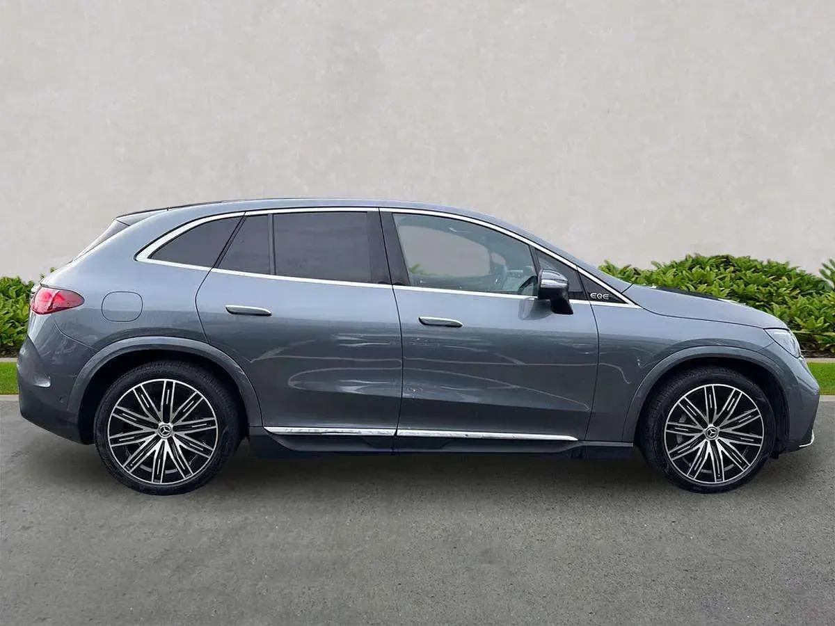 Used Mercedes 500 AMG line 300 kW (408 HP) 2025 Grey Estate