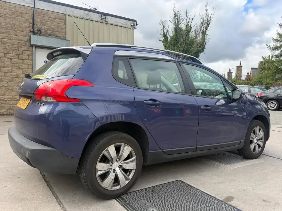 Used Peugeot 2008 Active 68 HP (50 kW) 2015 Blue SUV